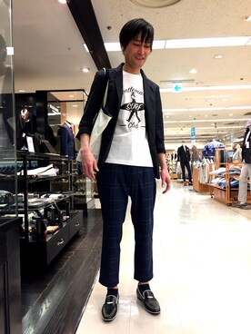 「BLACK LABEL CRESTBRIDGE（ブラックレーベル・クレストブリッジ）のアイテム（トートバッグ）」を使った、JOさん（メンズ・180cm）の春コーディネート