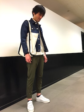 「BLACK LABEL CRESTBRIDGE（ブラックレーベル・クレストブリッジ）のアイテム（デニムジャケット）」を使った、JOさん（メンズ・180cm）の春コーディネート