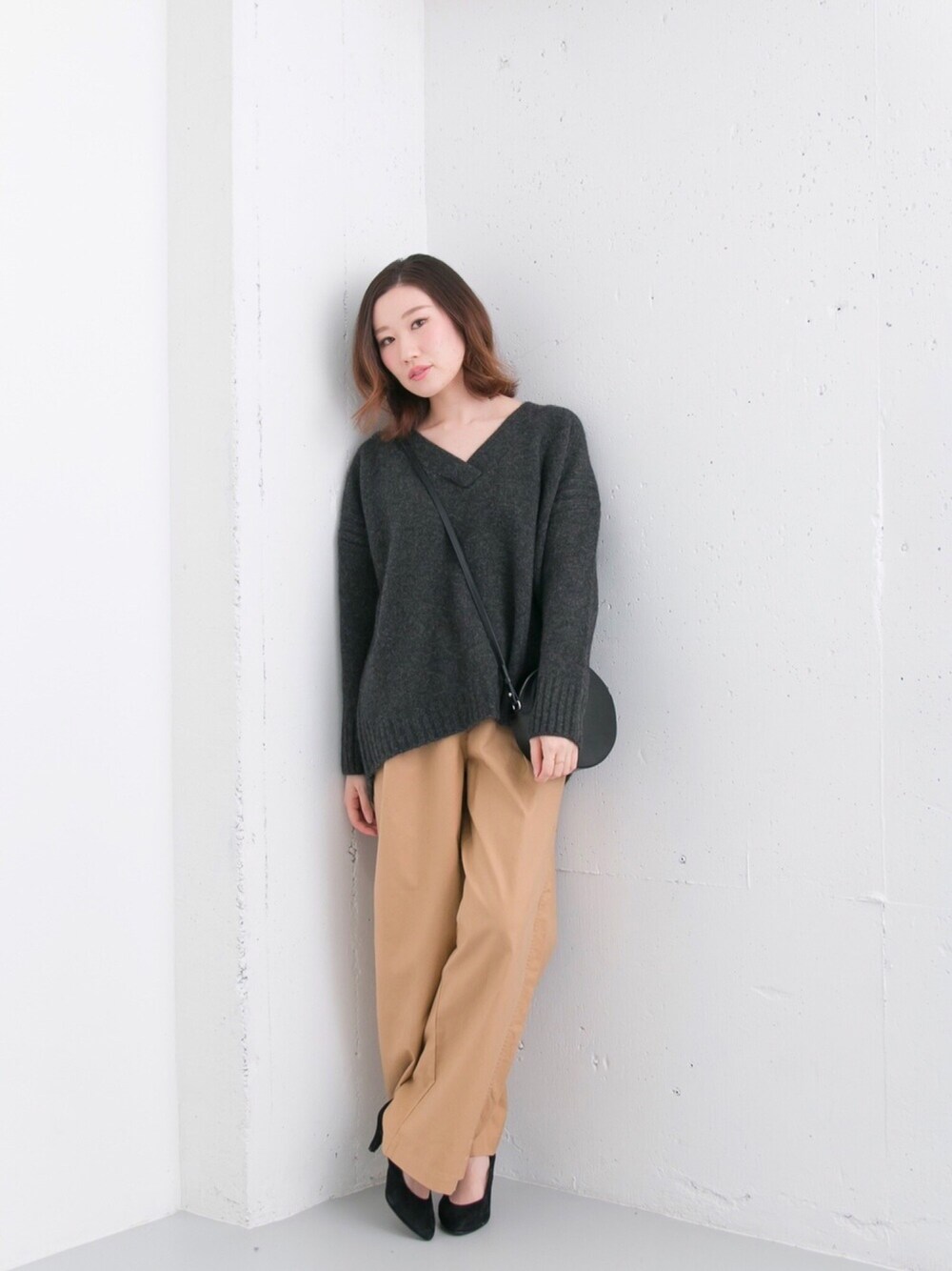 アーバンリサーチ　ヤク　ニット URBAN RESEARCH（アーバンリサーチ）の「UR ヤクVネックワイドニット