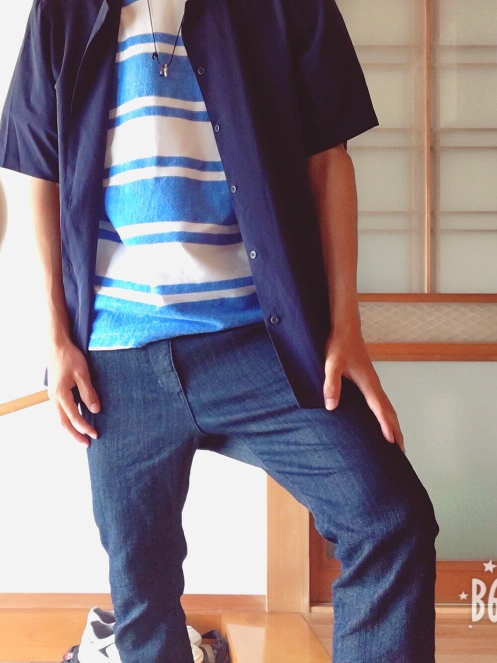 「niko and...のアイテム（Tシャツ/カットソー、ブルー系）」を使った、きゅーじさん（メンズ・177cm）の春コーディネートの1枚目の写真