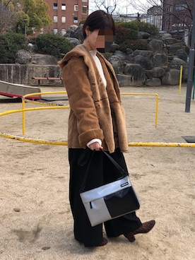 「ローリーズファーム(LOWRYS FARM)」｜「アイテム（ムートンコート）」を使った、Yossyさん（レディース・160cm）の冬コーディネート