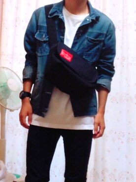 「アイテム（メッセンジャーバッグ）」を使った、りくさん（メンズ・178cm・10代）の秋コーディネート