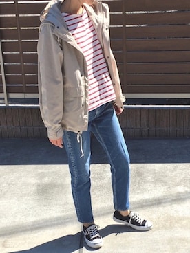 「ジャックパーセル」｜「アイテム（マウンテンパーカー）」を使った、maaajiさん（レディース・165cm）の春コーディネート