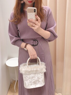 「natural couture（ナチュラルクチュール）の配色ニットプリーツワンピース（ワンピース）」を使った、かなみさん（レディース・156cm）の秋コーディネート