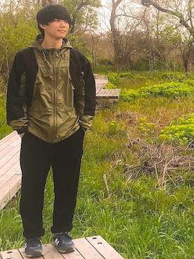 「ノースフェイス」｜やまね(社会人コーデ)さん（メンズ・169cm）の春コーディネート