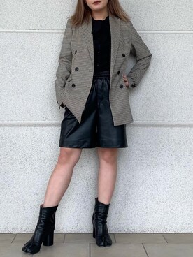「Maison Margiela（メゾンマルジェラ）のアイテム（ブーツ）」を使った、五十嵐 あやさん（レディース・160cm）の秋コーディネート
