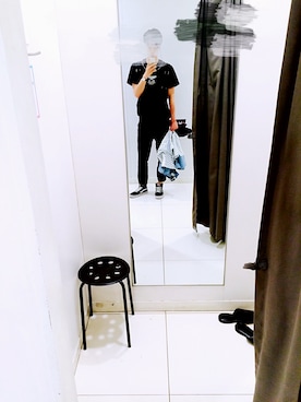 「ZARA MANのアイテム（チノパンツ）」を使った、子孑森さん（メンズ・185cm）の春コーディネート