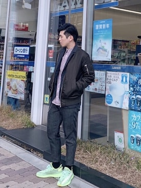 「uniform experiment」｜「アイテム（MA-1）」を使った、Sebastian yangさん（メンズ・172cm）の冬コーディネート