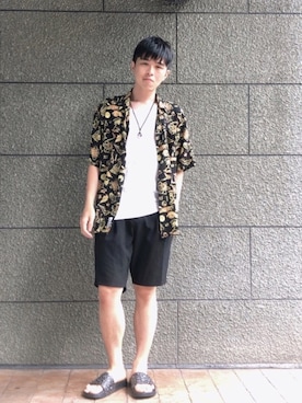 「carhartt」｜「アイテム（その他シューズ）」を使った、Sebastian yangさん（メンズ・172cm）の秋コーディネート