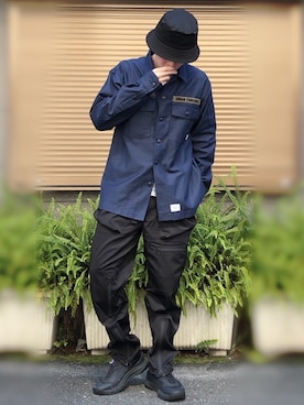 「FLAGSTUFF（フラグスタフ）のアイテム（パンツ）」を使った、Sebastian yangさん（メンズ・172cm）の春コーディネート