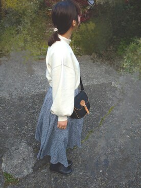 「earth music&ecology（アースミュージックアンドエコロジー）のアイテム（スウェット、ホワイト系）」を使った、あ す かさん（レディース・160cm）の春コーディネート
