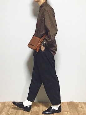 「FOSSIL（フォッシル）のアイテム（ショルダーバッグ）」を使った、reposukeさん（メンズ・173cm）の春コーディネート