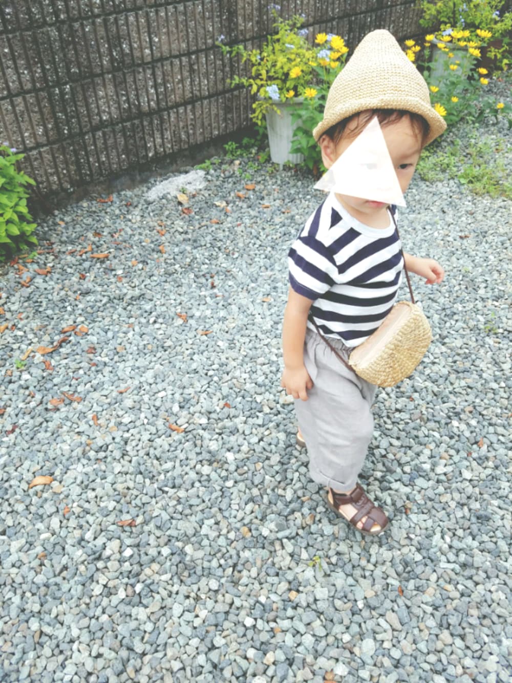 「男の子、ボーダー、キッズコーデ、kids、シンプル、サンダル、休日スタイル、無印良品、西松屋」｜「無印良品のアイテム（Tシャツ/カットソー、ブルー系）」を使った、xxnaoxxさん（キッズ・90cm）の夏コーディネートの1枚目の写真