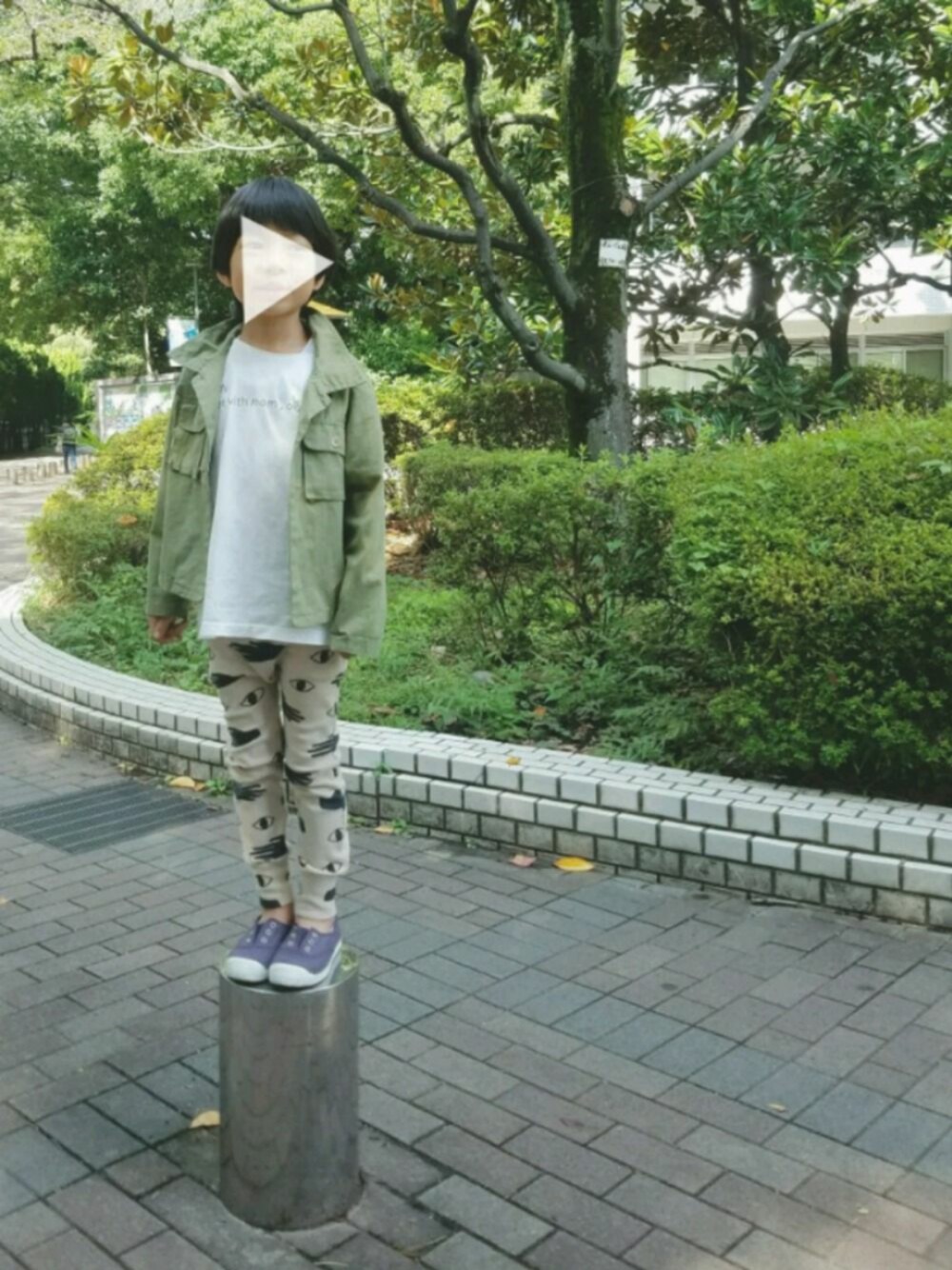「休日スタイル、kids、秋コーデ、カジュアルコーデ、男の子、kidsfashion、arkakama、キッズコーデ」｜「韓国子供服のミリタリーアウター（ジャケット/アウター、グリーン系）」を使った、xxnaoxxさん（キッズ・120cm）の秋コーディネートの1枚目の写真