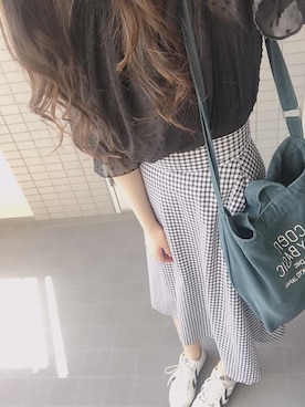 「hummel（ヒュンメル）のアイテム（スニーカー）」を使った、Yさん（レディース・168cm）の春コーディネート