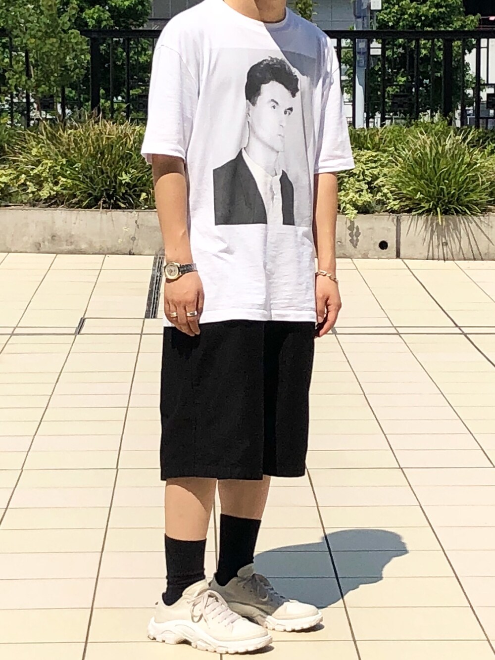 「RAF SIMONS」｜「RAF SIMONSのRaf Simons - プリント Tシャツ - men - コットン - M（Tシャツ/カットソー、ホワイト系）」を使った、薬局さん（メンズ・169cm）の夏コーディネートの1枚目の写真