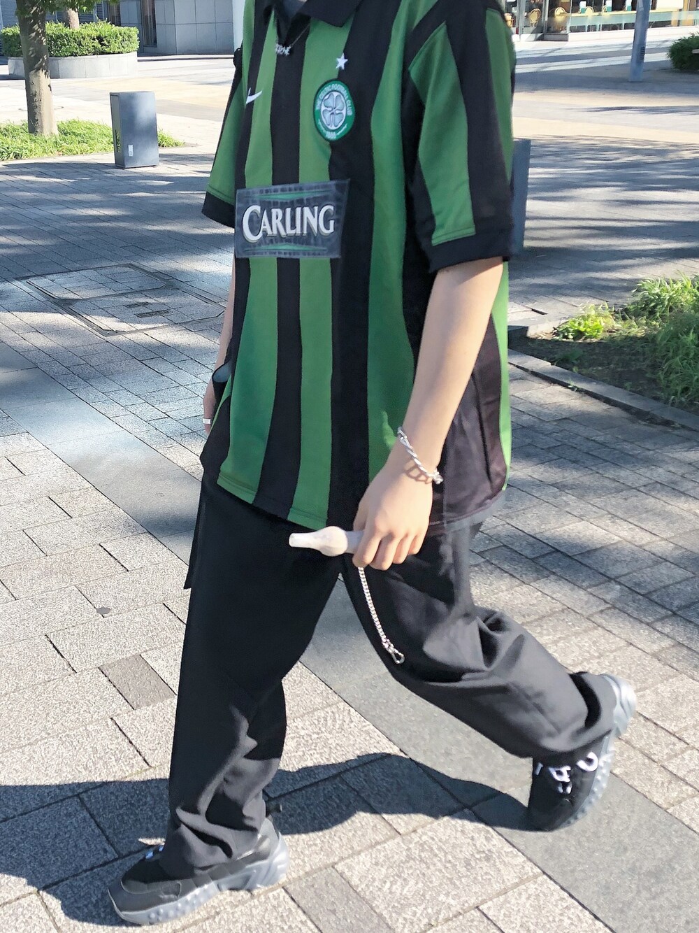 「NIKE、ACNE、AcneStudios、サッカー」｜「NIKEのアイテム（Tシャツ/カットソー、グリーン系）」を使った、薬局さん（メンズ・169cm）の夏コーディネートの1枚目の写真