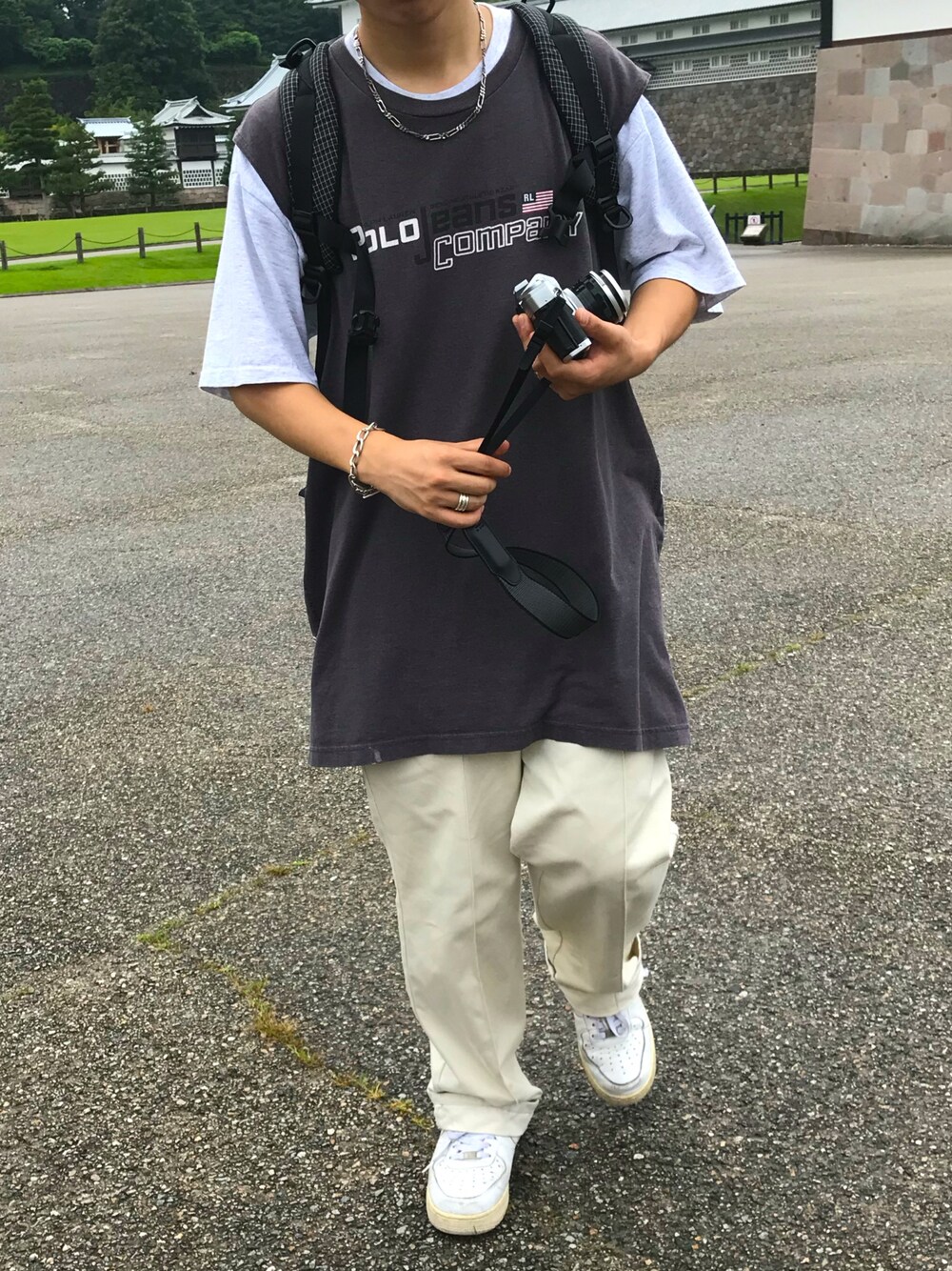「LOS ANGELES APPAREL、NIKE、Polo Ralph Lauren、COMFY OUTDOOR GARMENT

」｜「NIKEのNIKE ナイキ AIR FORCE 1 07 エアフォース 1 07 111WHT/WHT（スニーカー、ホワイト系）」を使った、薬局さん（メンズ・169cm）の秋コーディネートの1枚目の写真