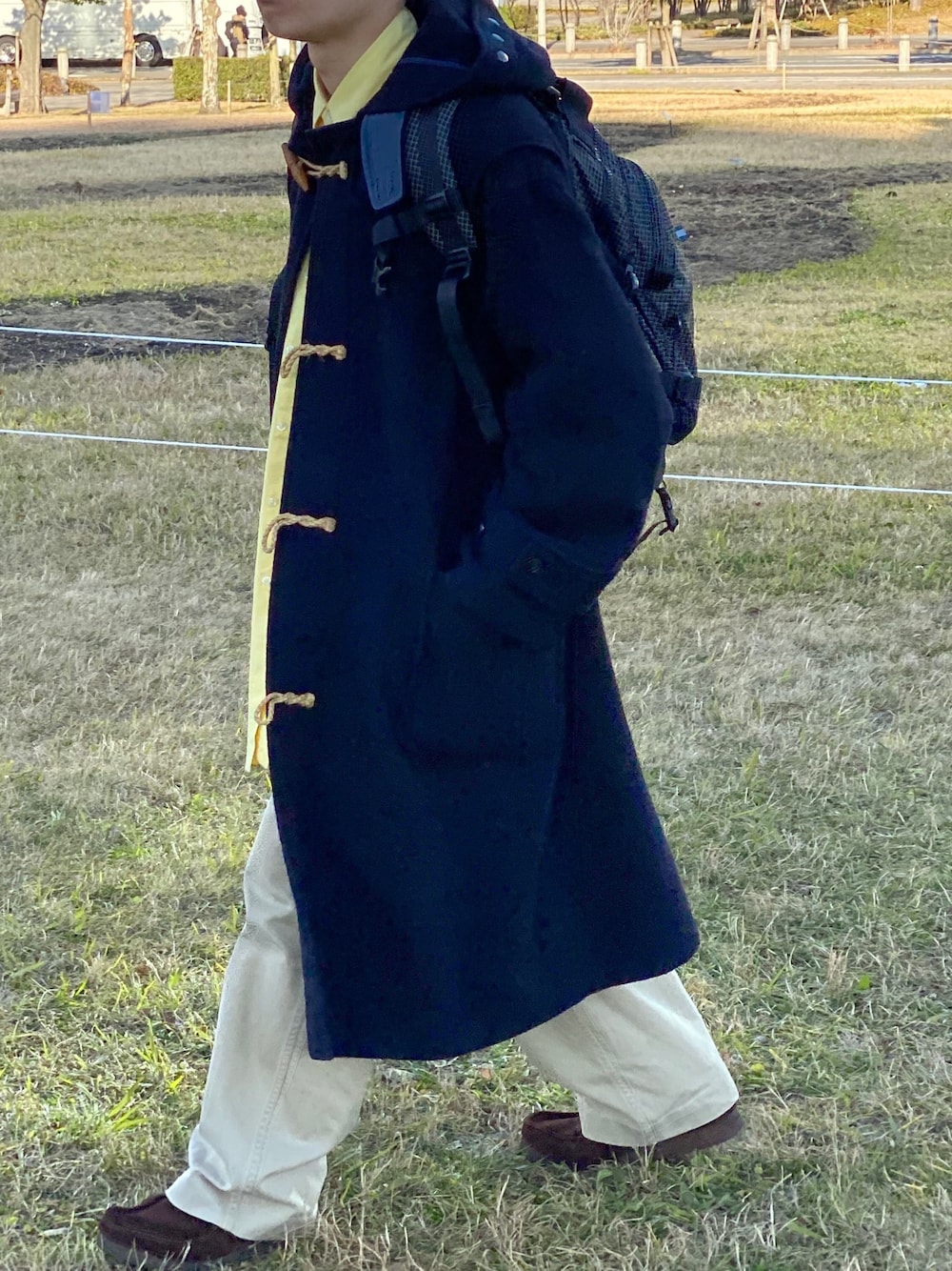 「Polo Ralph Lauren、clarks」｜「CMF OUTDOOR GARMENTのアイテム（バックパック/リュック、ブラック系）」を使った、薬局さん（メンズ・169cm）の秋コーディネートの1枚目の写真