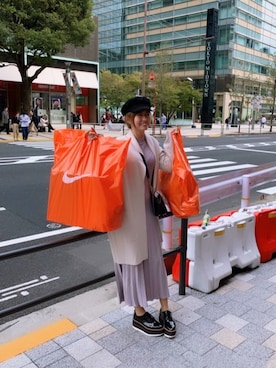 「stradivarius（ストラディバリウス）のアイテム（ローファー）」を使った、Non Miuraさん（レディース・161cm）の秋コーディネート