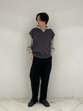 「SHINYAKOZUKA（シンヤコヅカ）のアイテム（パーカー）」を使った、みやざきさん（メンズ・180cm）の春コーディネート