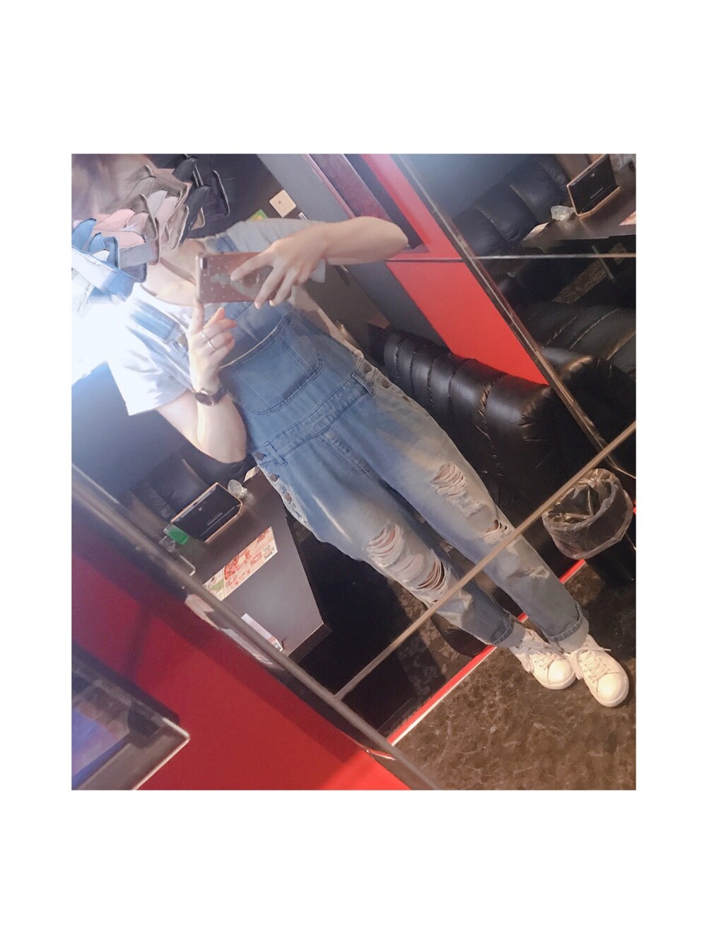 「BACK NUMBERの【BACK NUMBER】リブ半袖VネックTシャツ（Tシャツ/カットソー、グレー系）」を使った、ä.さん（レディース・151cm）の夏コーディネートの1枚目の写真