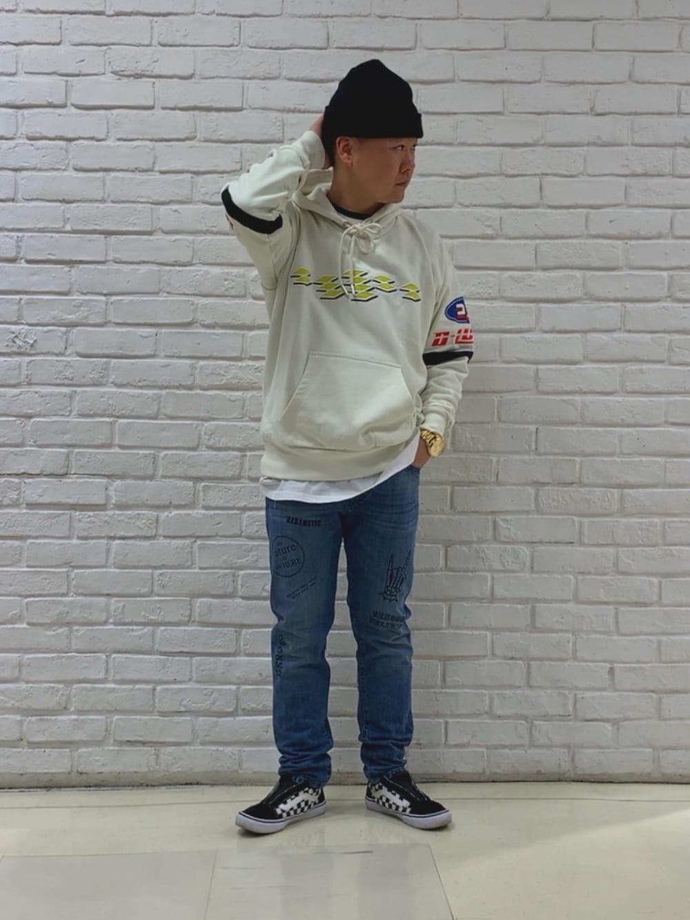 「Diesel、ディーゼル、デニム、パーカー、ディーゼルデニム」｜「DIESELのアイテム（デニムパンツ、ブルー系）」を使った、MJ-MICHIさん（メンズ・165cm）の春コーディネートの1枚目の写真
