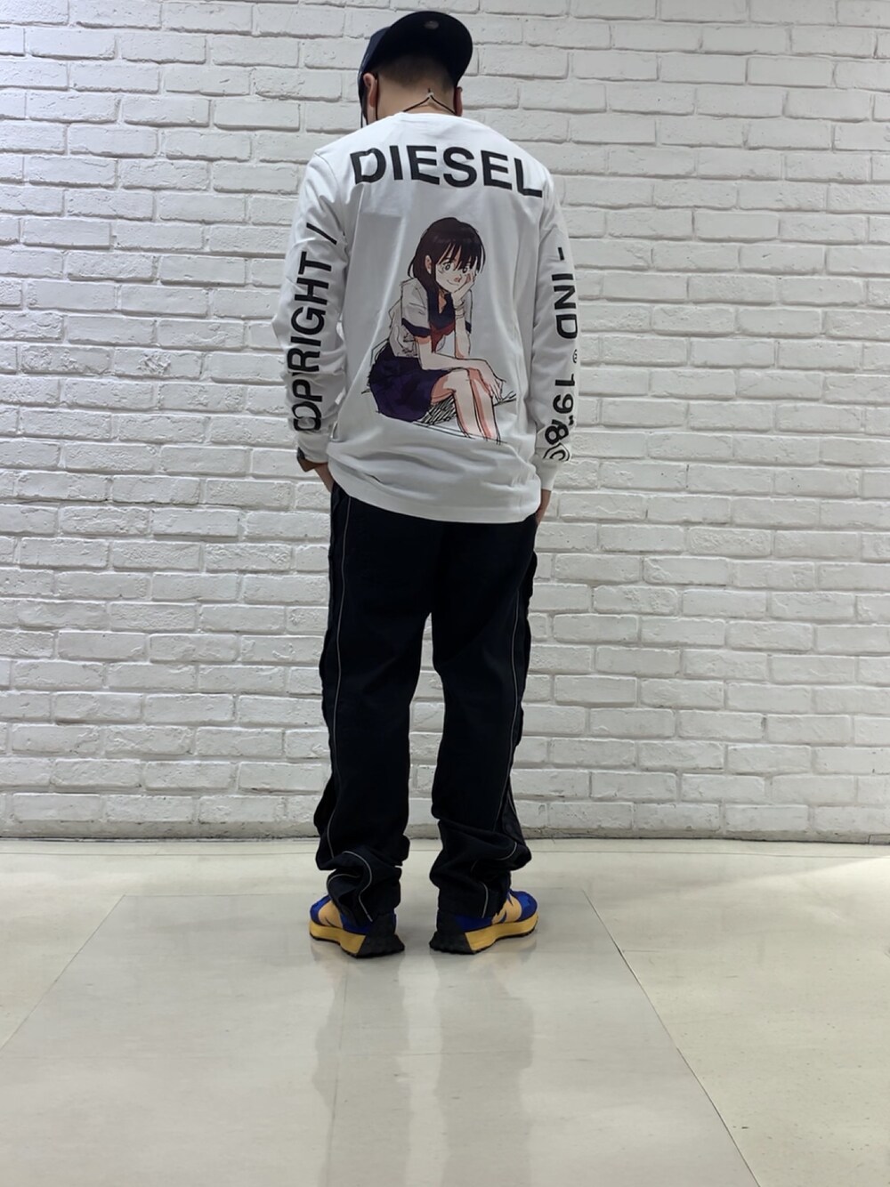 「Diesel、ディーゼル、FR2、juninagawa、REVOLVER、ロンT、デニム」｜「DIESELのアイテム（Tシャツ/カットソー、ホワイト系）」を使った、MJ-MICHIさん（メンズ・165cm）の秋コーディネートの1枚目の写真