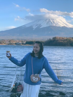 「niko and...（ニコアンド）のアイテム（クラッチバッグ）」を使った、つきの うさぎさん（レディース・162cm）の春コーディネート