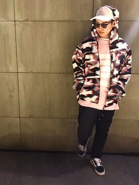 「アイテム（マウンテンパーカー、その他）」を使った、24Karats STAFFさん（メンズ・176cm）の春コーディネート