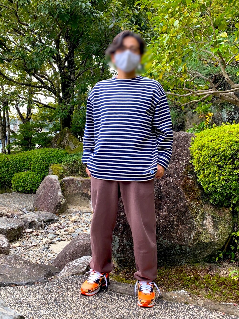 「ユニクロユー、ootd、オーシバル、エアマックス90」｜「ORCIVALのアイテム（スウェット、ブルー系）」を使った、32djangoさん（メンズ・165cm）の秋コーディネートの1枚目の写真