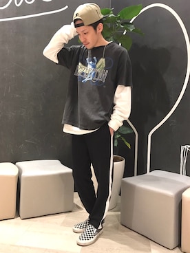 「サイドラインパンツ」｜しんごさん（メンズ・169cm）の春コーディネート
