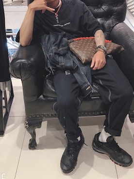 「ロイヤルフラッシュ」｜「アイテム（デニムジャケット）」を使った、ASAP SGRさん（メンズ・170cm）の秋コーディネート