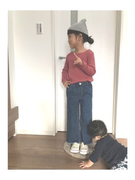 「UNIQLO（ユニクロ）のアイテム（トップス、レッド系）」を使った、yuna★soraさん（キッズ・110cm）の秋コーディネート