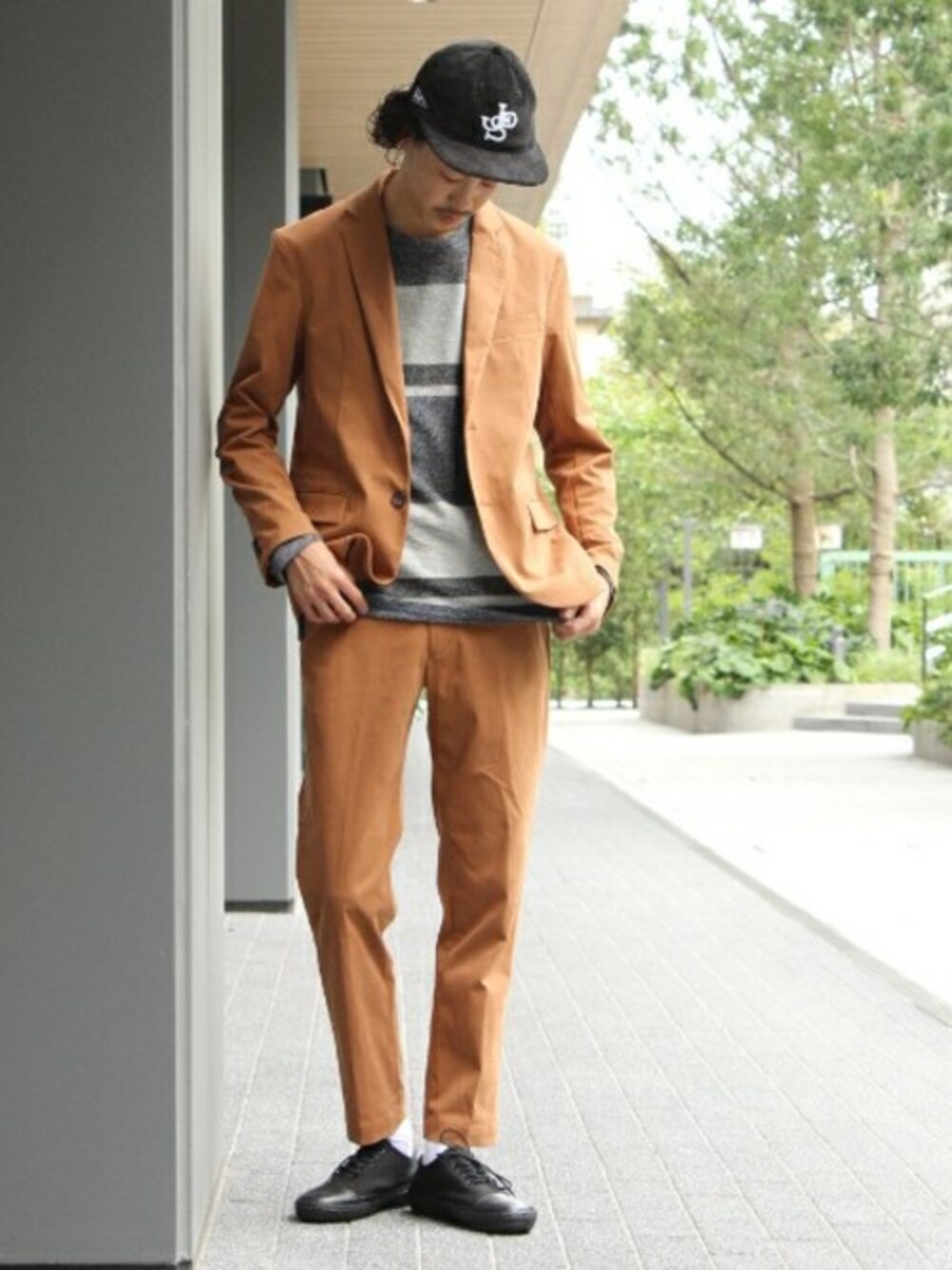 「ジャケット、パンツ、セットアップ、大人カジュアル、journal standard、秋コーデ、先取りコーデ、2017AW、CAMINANDO×JS、KANTIAN」｜「JOURNAL STANDARDの《KANTIAN》 dobby ジャケット＃（テーラードジャケット、イエロー系）」を使った、YUKIさん（メンズ・176cm）の秋コーディネートの1枚目の写真
