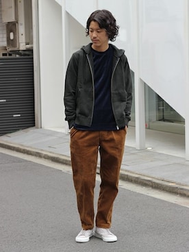 「Russell Athletic（ラッセルアスレティック）のアイテム（パーカー）」を使った、YUKIさん（メンズ・176cm）の秋コーディネート