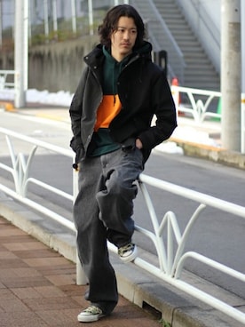 「Russell Athletic（ラッセルアスレティック）のアイテム（パーカー）」を使った、YUKIさん（メンズ・176cm）の冬コーディネート