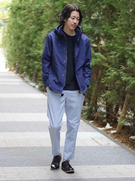 「アイテム（マウンテンパーカー、ブルー系）」を使った、YUKIさん（メンズ・176cm）の冬コーディネート