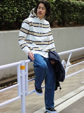 「Russell Athletic（ラッセルアスレティック）のアイテム（パーカー）」を使った、YUKIさん（メンズ・176cm）の冬コーディネート