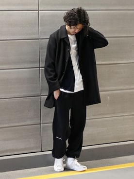 「リラックススタイル」｜「アイテム（ステンカラーコート）」を使った、YUKIさん（メンズ・176cm）の秋コーディネート