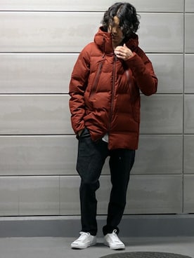 「アイテム（ダウンジャケット/コート、レッド系）」を使った、YUKIさん（メンズ・176cm）の秋コーディネート
