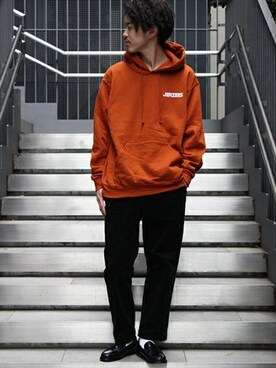 「JERZEES（ジャージーズ）のアイテム」を使った、YUKIさん（メンズ・176cm）の冬コーディネート