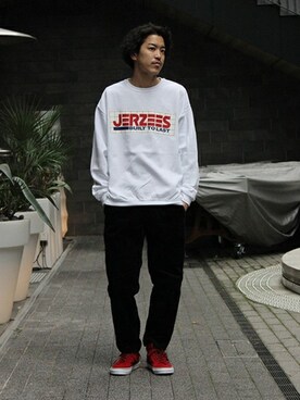 「JERZEES（ジャージーズ）のアイテム（スウェット）」を使った、YUKIさん（メンズ・176cm）の冬コーディネート