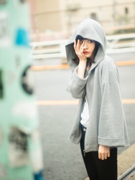 「GRL（グレイル）のアイテム（パーカー）」を使った、GRLグレイル_OFFICIALさん（レディース・166cm）の冬コーディネート
