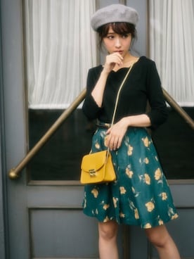 「GRL（グレイル）のアイテム（Tシャツ/カットソー）」を使った、GRLグレイル_OFFICIALさん（レディース・158cm）の秋コーディネート