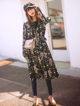 「GRL（グレイル）のアイテム（Tシャツ/カットソー）」を使った、GRLグレイル_OFFICIALさん（レディース・166cm）の秋コーディネート