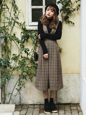 グレンチェックジャンパースカートを使った人気ファッション