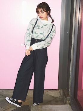 「GRL（グレイル）のアイテム（スニーカー）」を使った、GRLグレイル_OFFICIALさん（レディース・158cm）の冬コーディネート