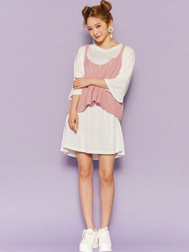 「バックロゴ」｜「アイテム（キャミソール）」を使った、GRLグレイル_OFFICIALさん（レディース・166cm）の春コーディネート