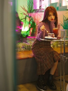 「アイテム（スカート、オレンジ系）」を使った、GRLグレイル_OFFICIALさん（レディース・158cm）の秋コーディネート